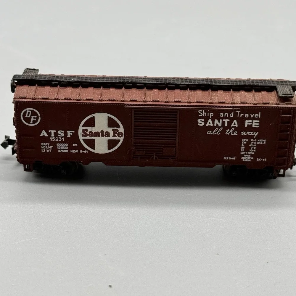 N Scale Atlas Santa Fe  Boxcar 15231 BX-41